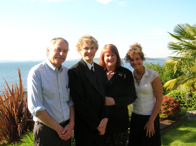 Tom Friedman, Rosemary, Anna, and Alex @ Alexs prom night 2006, Seattle, WA.